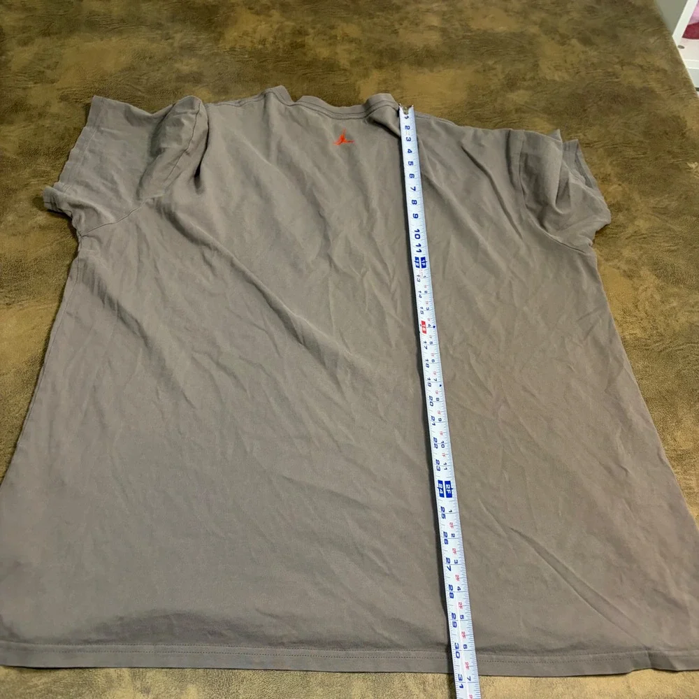 Jordan T-Shirt Mens 3XL Grey Orange Jumpman Logo V-Neck 467742-065